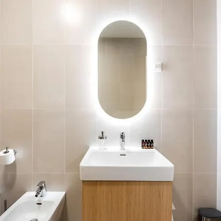 公寓 Spacious 2-bedroom With A Terrace In Central