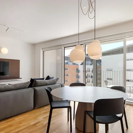 Апартаменты Spacious 2-bedroom With A Terrace In Central